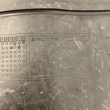 Load image into Gallery viewer, Genuine IVECO Covering Mat 2994930