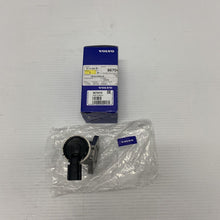 Load image into Gallery viewer, Genuine Volvo S40 V40 Fuel Injection Idle AirControl Valve CONTROL SLIDE 8670419