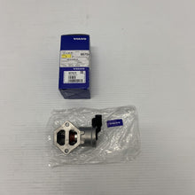 Load image into Gallery viewer, Genuine Volvo S40 V40 Fuel Injection Idle AirControl Valve CONTROL SLIDE 8670419