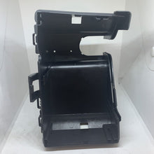 Load image into Gallery viewer, GENUINE RENAULT RELAY BOX BRACKET (8200003059)