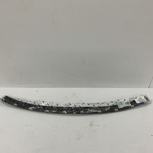 Load image into Gallery viewer, Genuine Ford Body Seals 1770370