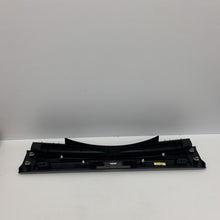 Load image into Gallery viewer, Genuine Land Rover Range Rover Evoque 12- Tailgate scuff plate lr061563