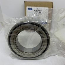 Load image into Gallery viewer, Genuine Ford EcoSport 1.0 GTDi EcoBoost Drive Shaft Bearing 10/2013- 2055946