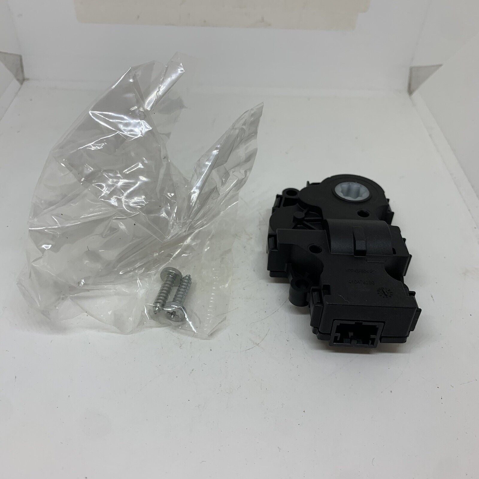Genuine Land Rover Range Rover Stepper Heater Motor RHD LR082174 