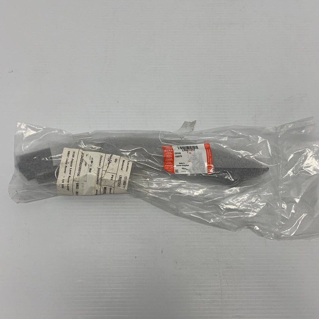 Genuine evoque 12 right rear wheel front arch door moulding lr027252