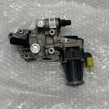 Load image into Gallery viewer, Genuine VOLVO XC60 MK2 EGR Valve 36003300