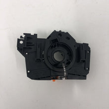 Load image into Gallery viewer, Genuine Renault Clio Ring Airbag 7701045279