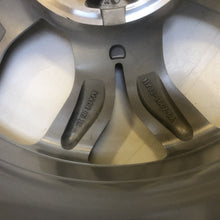 Load image into Gallery viewer, GENUINE Land Rover DISCOVERY 5  19” Alloy Wheel  LR081580 used x1