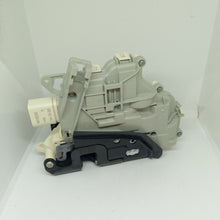 Load image into Gallery viewer, NEW Genuine VW Audi A3 A6 Q7 RS3 RS6 door lock latch (rear right) 4G0839016C