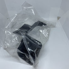 Load image into Gallery viewer, LAND ROVER DISCOVERY 5 L462 2018 RIGHT BRAKE DUCT HOLDER  LR048131