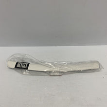 Load image into Gallery viewer, Front RH Wiper Blade for Range Rover Evoque LR078302 GENUINE LR