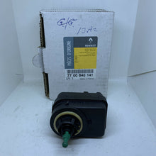 Load image into Gallery viewer, Genuine Renault Headlight adjustment motor 7700840141