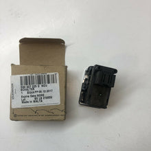Load image into Gallery viewer, genuine VW Golf 7 Variant  electric switch 5G0927225D WZU