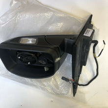 Load image into Gallery viewer, RANGE ROVER L322 R/H MIRROR BODY ASSEMBLY VIN 7A257018 ON OE (CRB503500PMALR)