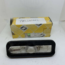 Load image into Gallery viewer, New Genuine Renault 25 Rear Number plate light lens    7701366001     R23