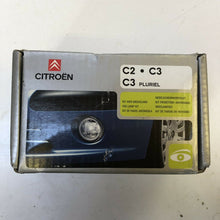 Load image into Gallery viewer, genuine Citroen c2/c3/c3pluriel fog lamp kit brand new 948235